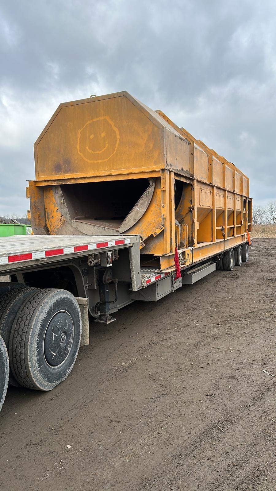 Float / lowboy trailer load